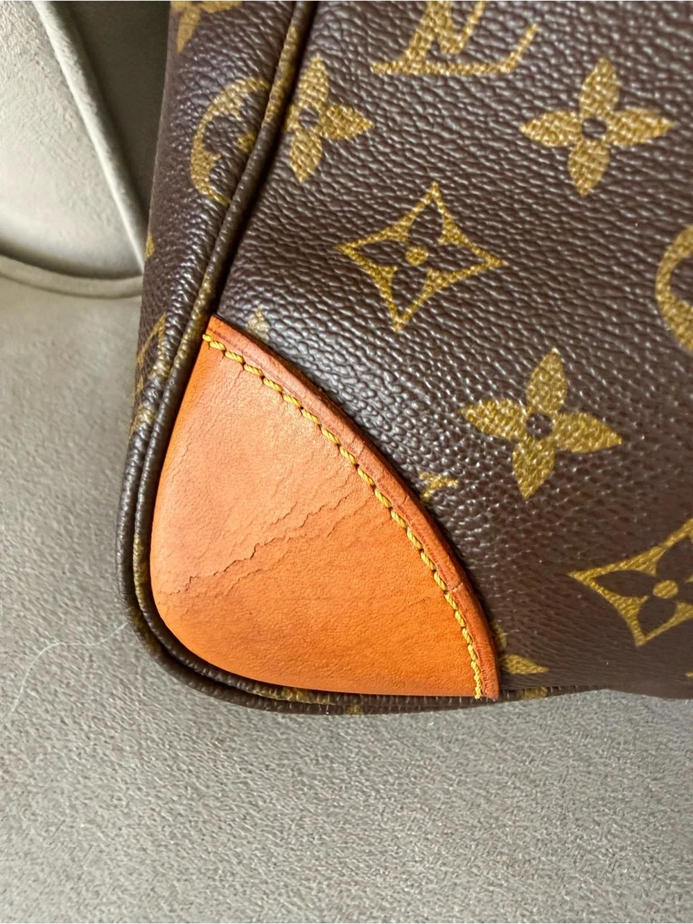 Louis Vuitton Rare Vintage Sac Balade w/Dustbag, lock & Key with COA